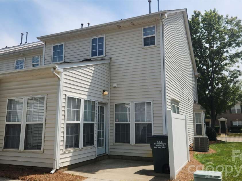 4873 Prosperity Ridge Road, Charlotte, NC 28269.  MLS# CAR4403215, YatesRealty ID 38384. 