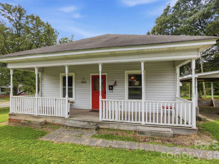 303 2nd Street, Stanley, NC 28164.  MLS# CAR4360602, YatesRealty ID 38385. 