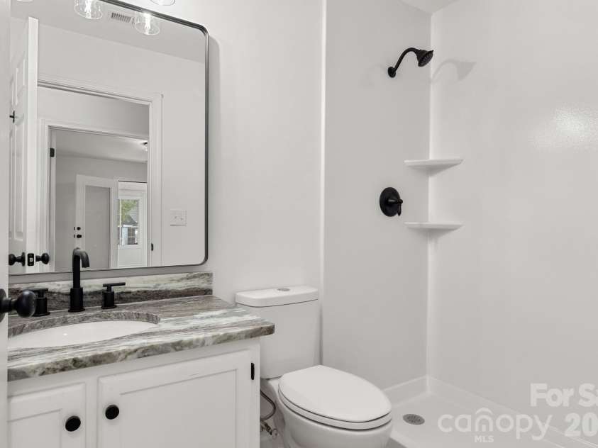 9713 Pernell Lane, Charlotte, NC 28213.  MLS# CAR4403885, YatesRealty ID 38387. 