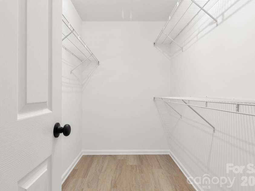 9713 Pernell Lane, Charlotte, NC 28213.  MLS# CAR4403885, YatesRealty ID 38387. 