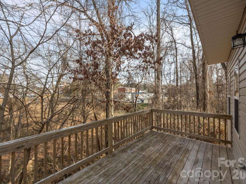 115 Lookout Point Place, Mooresville, NC 28115.  MLS# CAR4407459, YatesRealty ID 3839. 