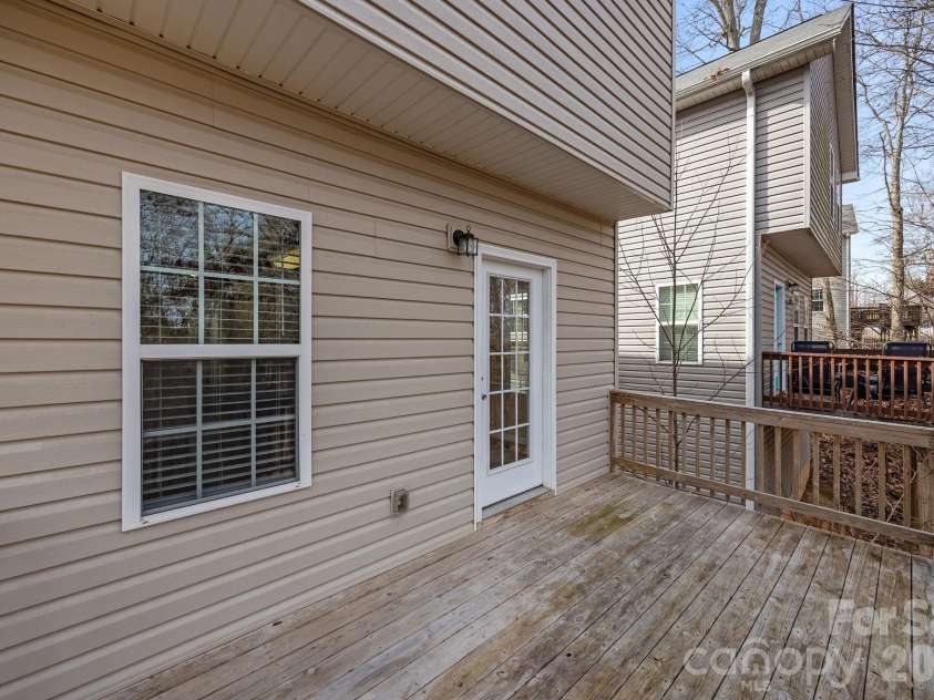 115 Lookout Point Place, Mooresville, NC 28115.  MLS# CAR4407459, YatesRealty ID 3839. 