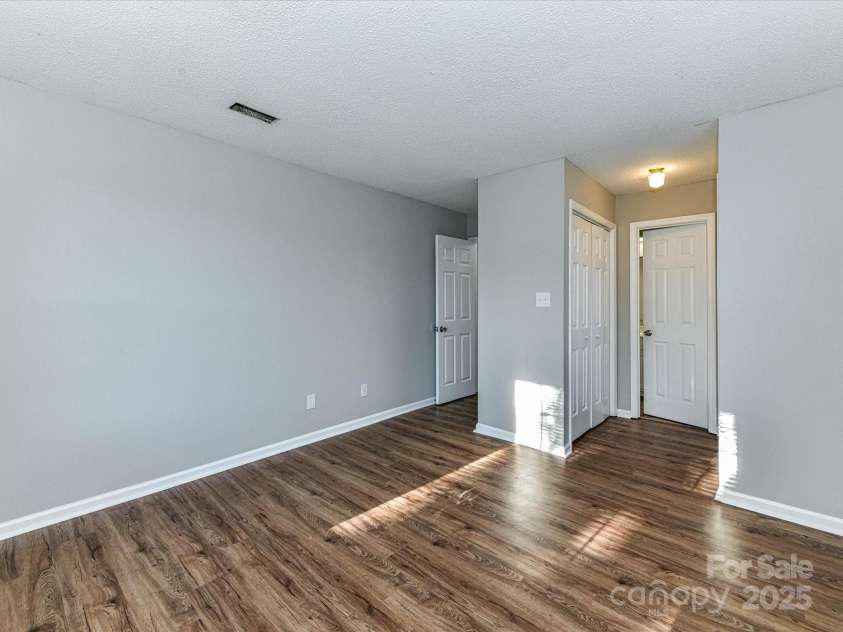 5234 Amity Springs Drive, Charlotte, NC 28212.  MLS# CAR4328657, YatesRealty ID 3839. 