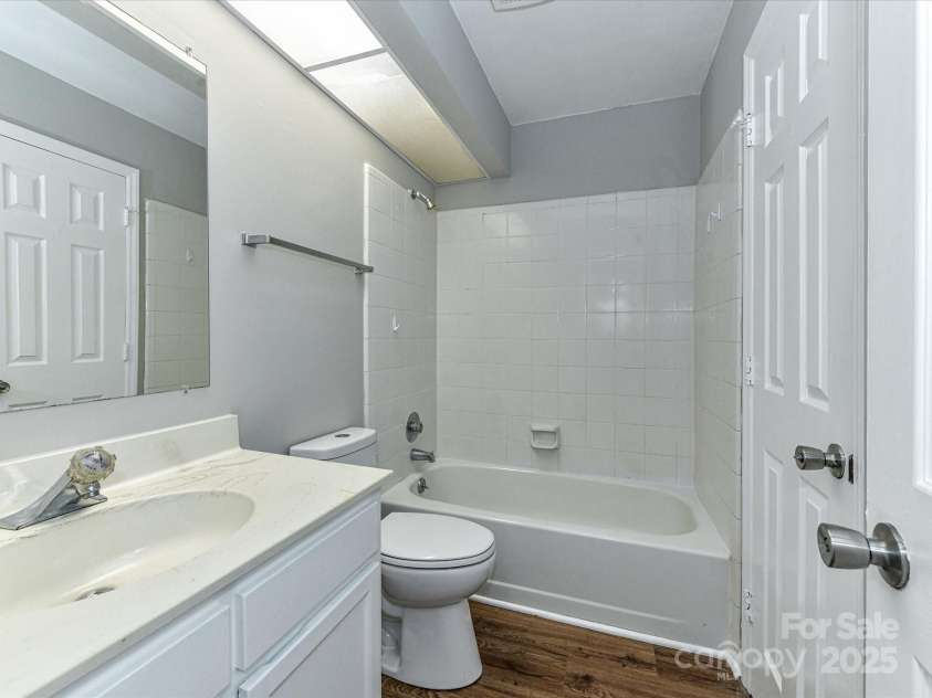 5234 Amity Springs Drive, Charlotte, NC 28212.  MLS# CAR4328657, YatesRealty ID 3839. 