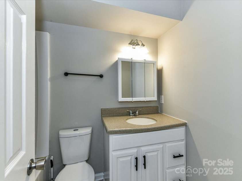 5234 Amity Springs Drive, Charlotte, NC 28212.  MLS# CAR4328657, YatesRealty ID 3839. 