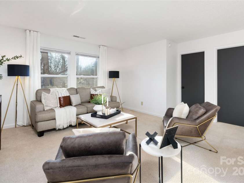 7010 Sycamore Grove Court, Charlotte, NC 28227.  MLS# CAR4213583, YatesRealty ID 3839. Loft