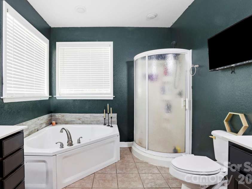 182 Hutchins Drive, Rutherfordton, NC 28139.  MLS# CAR4395067, YatesRealty ID 38391. 