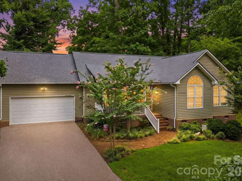 182 Hutchins Drive, Rutherfordton, NC 28139.  MLS# CAR4395067, YatesRealty ID 38391. 