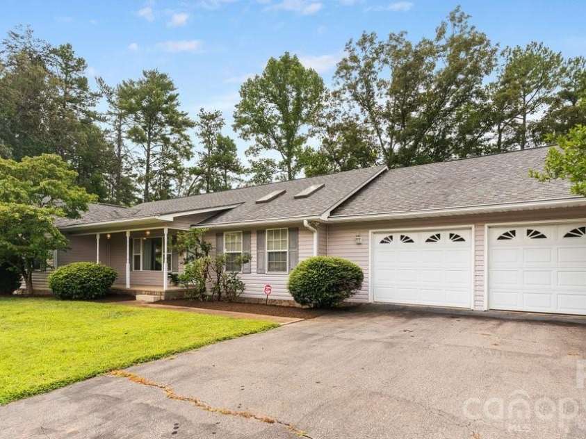 27 Red Maple Drive, Weaverville, NC 28787.  MLS# CAR4389807, YatesRealty ID 38392. Main Level 2-car garage