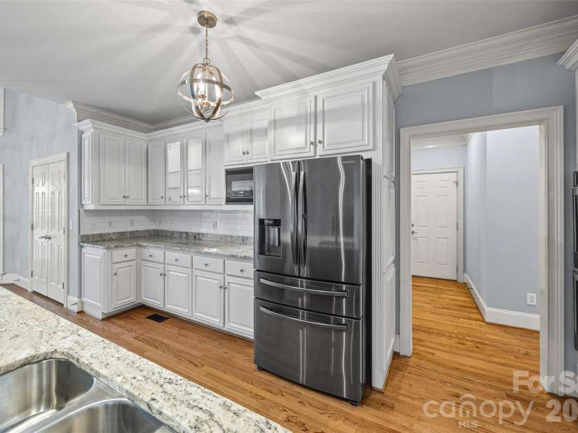9331 Whispering Wind Drive, Charlotte, NC 28277.  MLS# CAR4404731, YatesRealty ID 38393. 