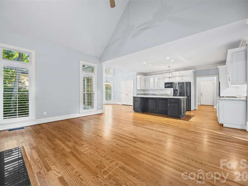 9331 Whispering Wind Drive, Charlotte, NC 28277.  MLS# CAR4404731, YatesRealty ID 38393. 