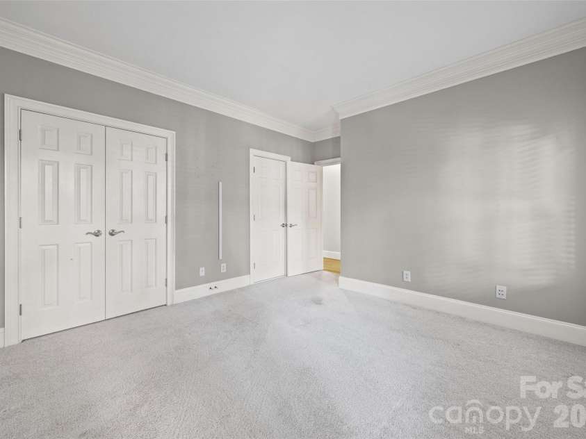 9331 Whispering Wind Drive, Charlotte, NC 28277.  MLS# CAR4404731, YatesRealty ID 38393. 