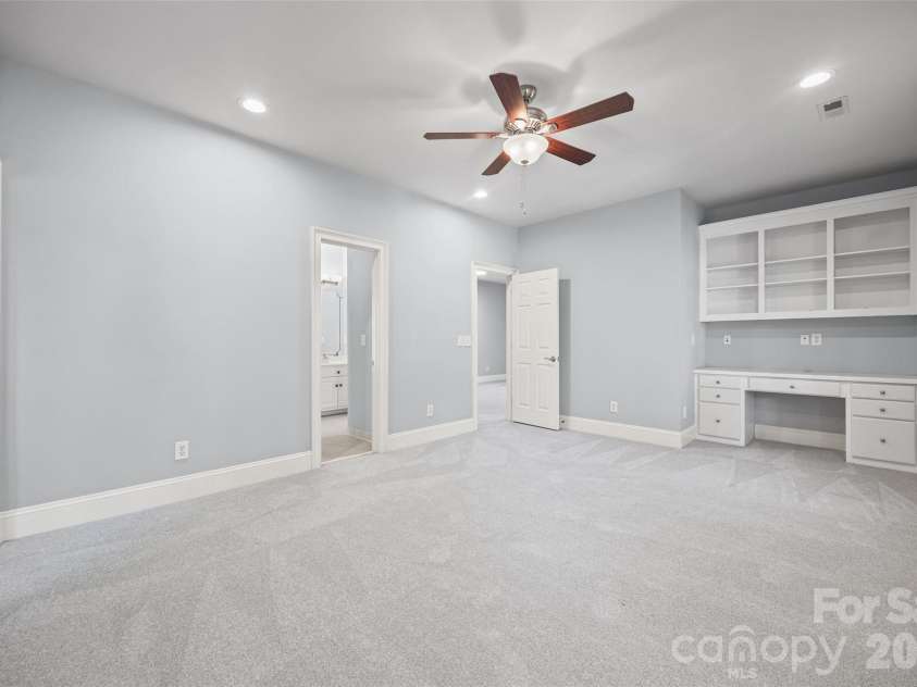 9331 Whispering Wind Drive, Charlotte, NC 28277.  MLS# CAR4404731, YatesRealty ID 38393. 