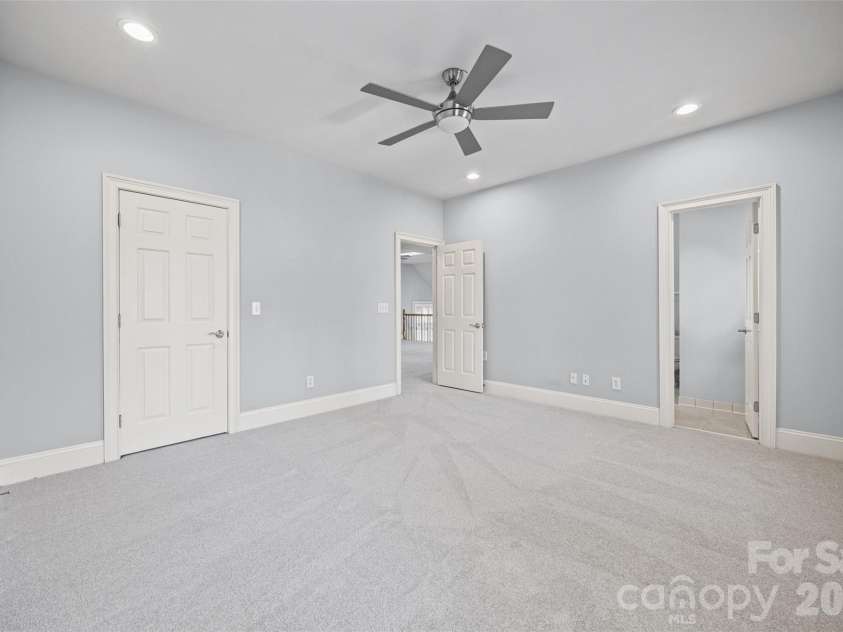 9331 Whispering Wind Drive, Charlotte, NC 28277.  MLS# CAR4404731, YatesRealty ID 38393. 
