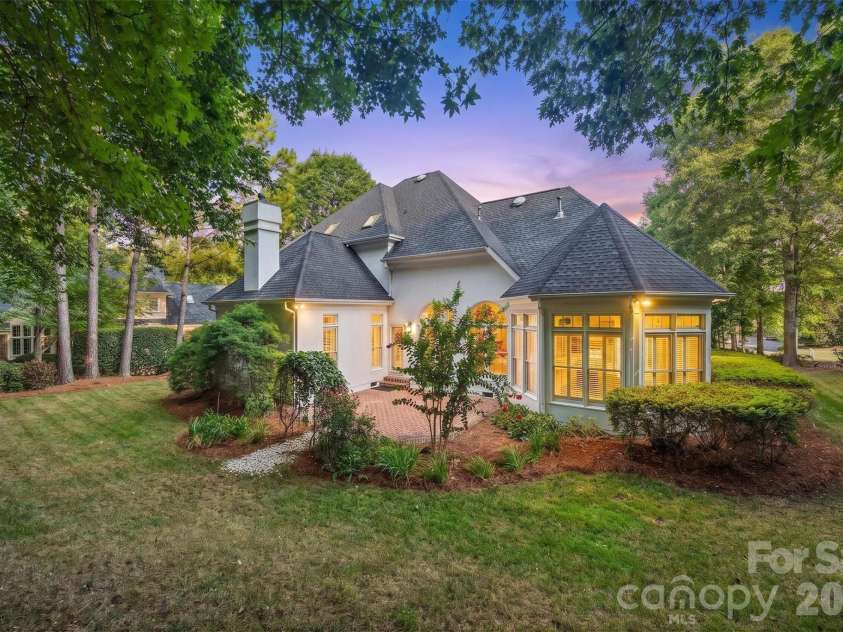 9331 Whispering Wind Drive, Charlotte, NC 28277.  MLS# CAR4404731, YatesRealty ID 38393. 