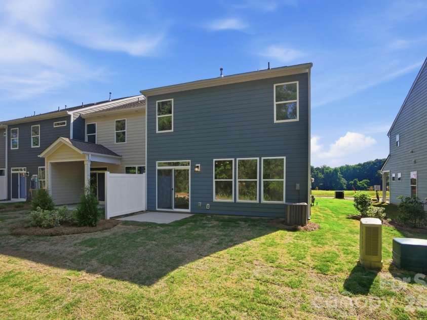 127 Viburnum Road, Waxhaw, NC 28173.  MLS# CAR4368132, YatesRealty ID 38395. Backyard