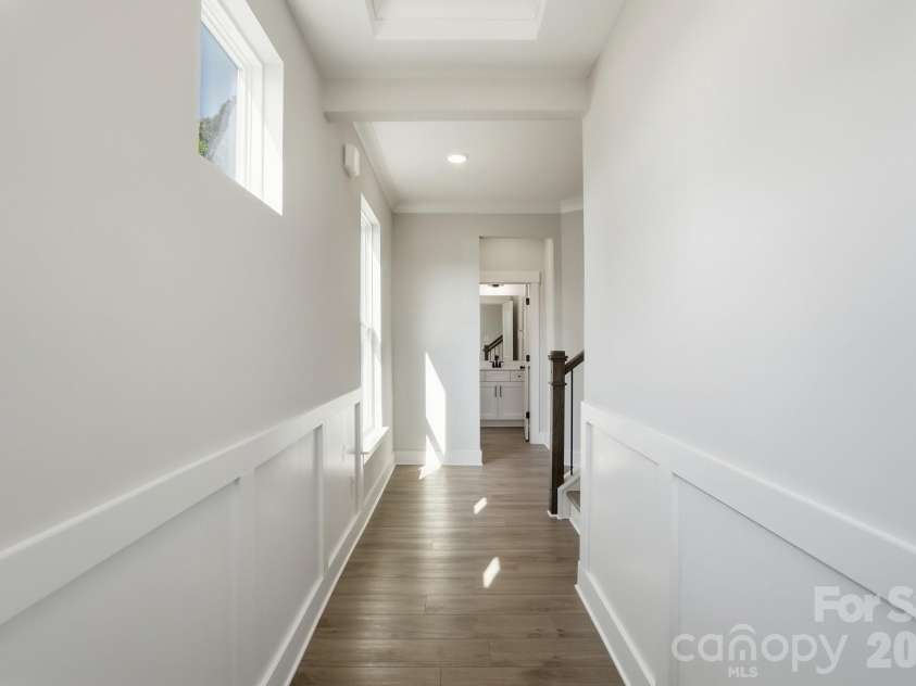127 Viburnum Road, Waxhaw, NC 28173.  MLS# CAR4368132, YatesRealty ID 38395. Entryway