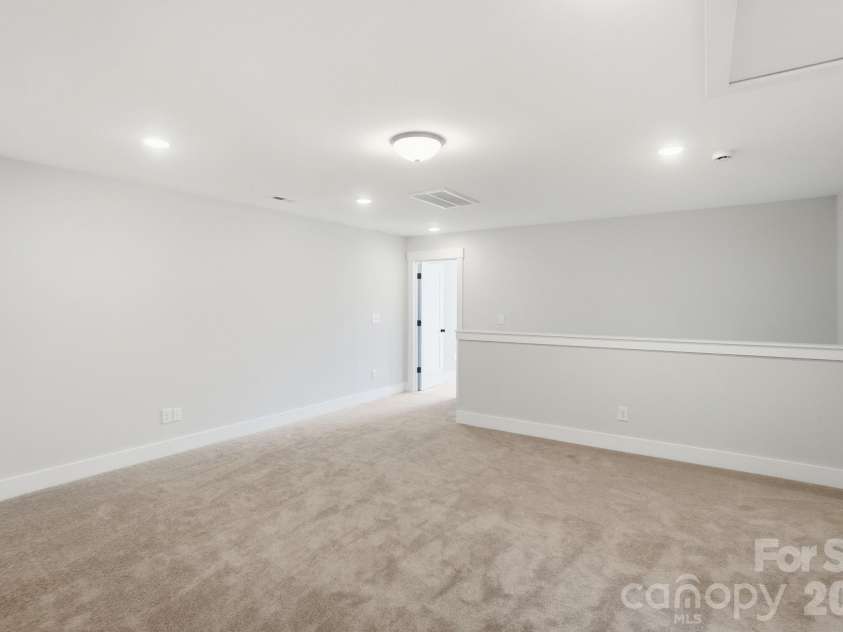 127 Viburnum Road, Waxhaw, NC 28173.  MLS# CAR4368132, YatesRealty ID 38395. Loft