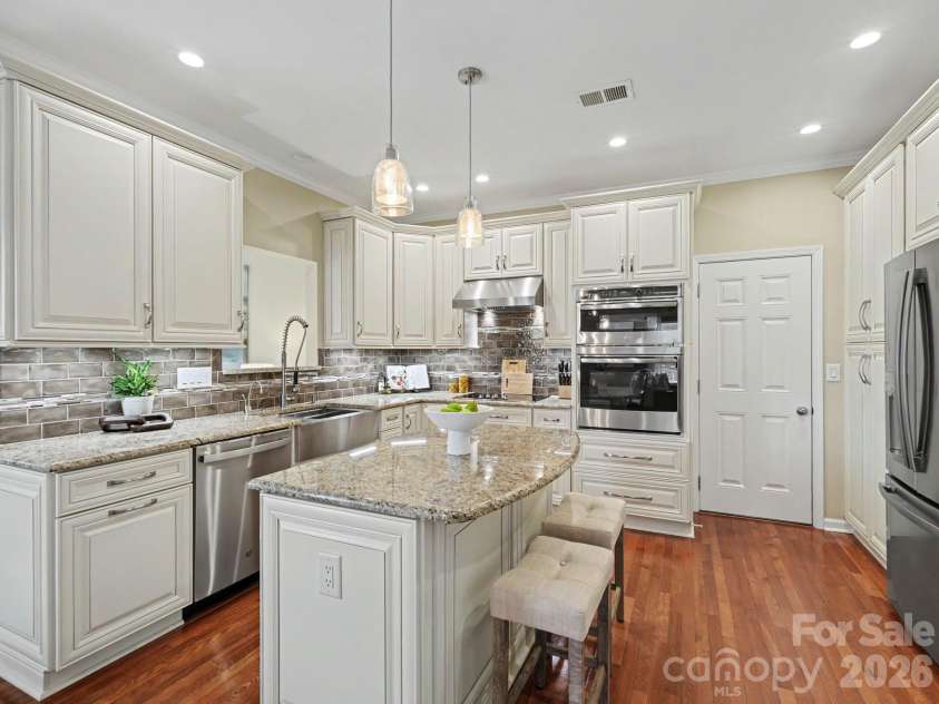 15505 Robsart Court, Charlotte, NC 28277.  MLS# CAR4397461, YatesRealty ID 38397. 