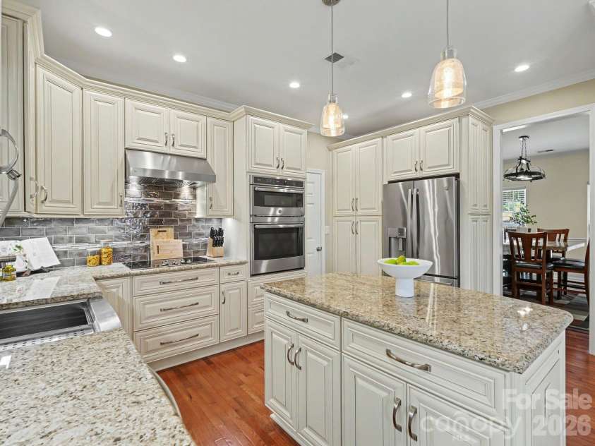 15505 Robsart Court, Charlotte, NC 28277.  MLS# CAR4397461, YatesRealty ID 38397. 