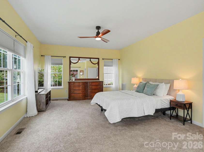 15505 Robsart Court, Charlotte, NC 28277.  MLS# CAR4397461, YatesRealty ID 38397. 