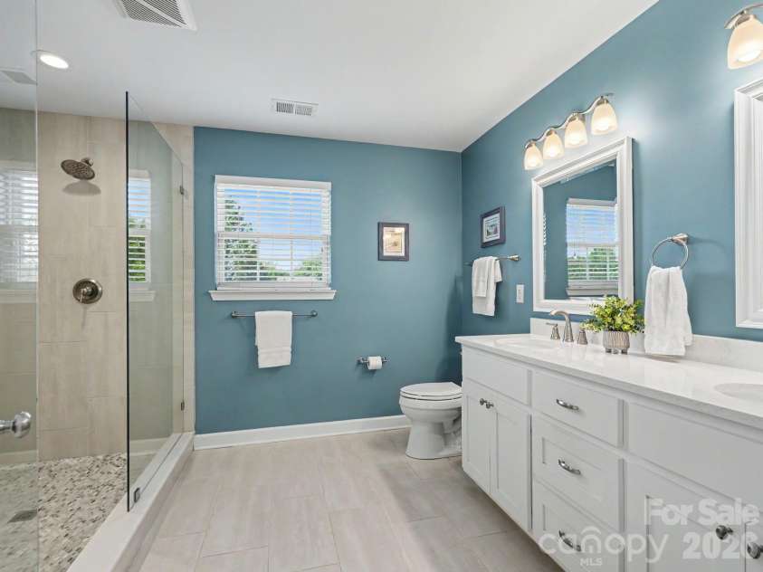 15505 Robsart Court, Charlotte, NC 28277.  MLS# CAR4397461, YatesRealty ID 38397. 
