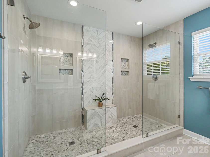 15505 Robsart Court, Charlotte, NC 28277.  MLS# CAR4397461, YatesRealty ID 38397. 