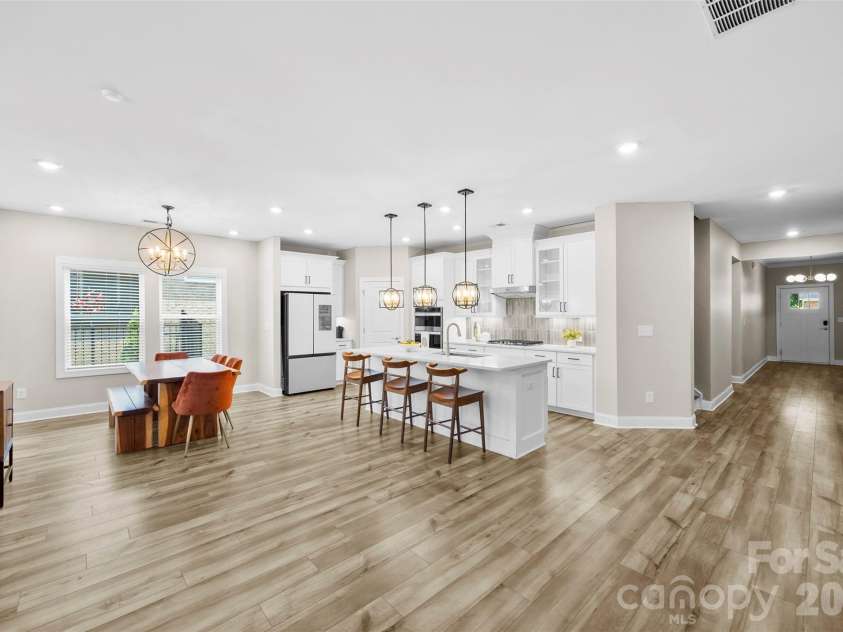 12629 Twilight Drive, Mint Hill, NC 28227.  MLS# CAR4397024, YatesRealty ID 38399. Beautiful open concept