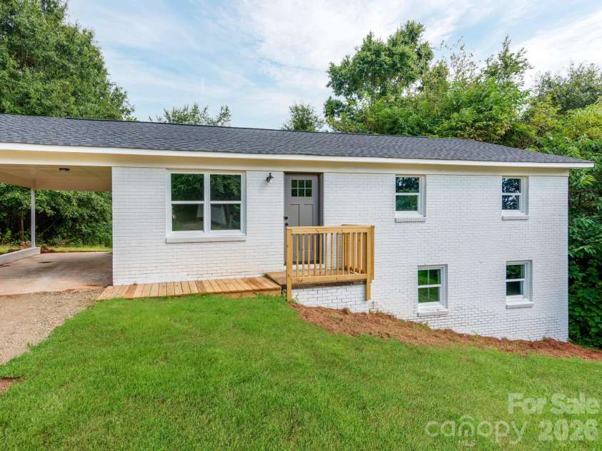 5404 Hope Road, Vale, NC 28168.  MLS# CAR4342882, YatesRealty ID 3840. 