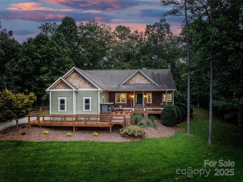 69 Merrell Road, Leicester, NC 28748.  MLS# CAR4181794, YatesRealty ID 3840. 