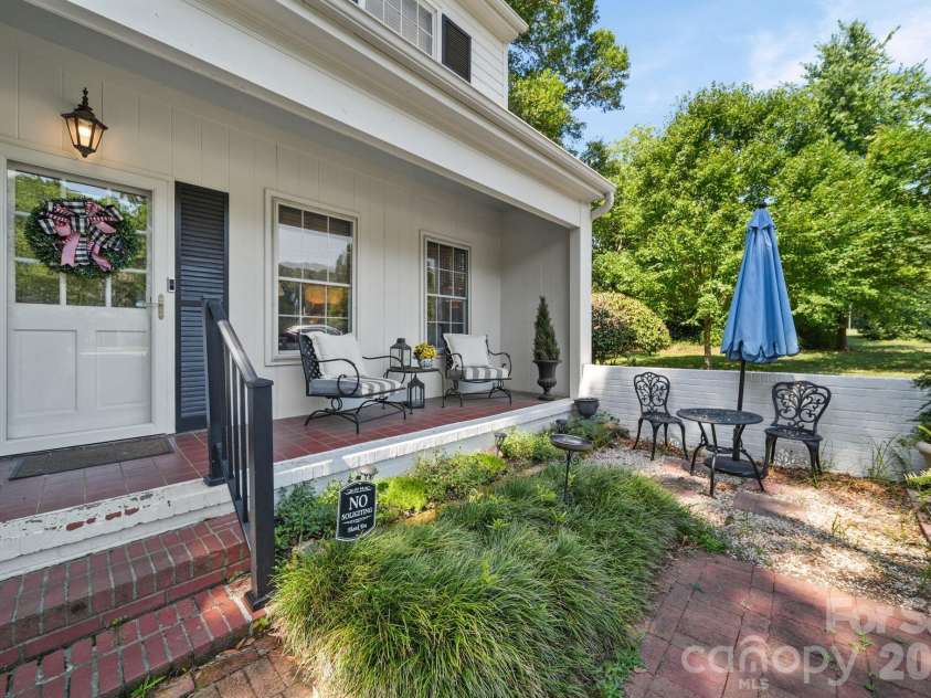721 Carolina Avenue, Gastonia, NC 28052.  MLS# CAR4402903, YatesRealty ID 38400. 