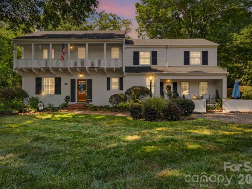 721 Carolina Avenue, Gastonia, NC 28052.  MLS# CAR4402903, YatesRealty ID 38400. 