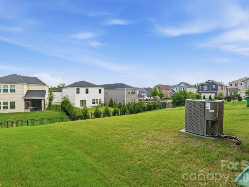 5012 Shadbush Road, Charlotte, NC 28215.  MLS# CAR4385820, YatesRealty ID 38401. 