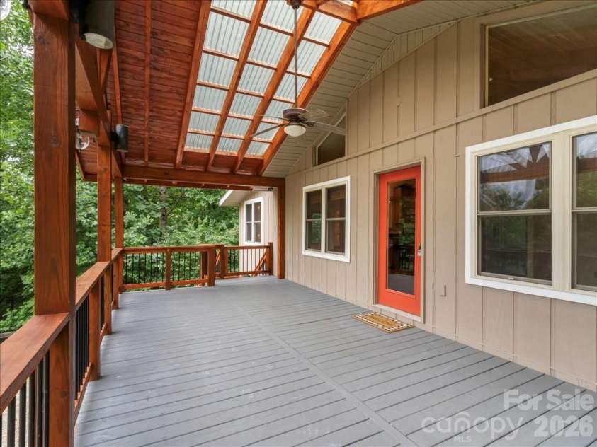 16 Turtle Dove Trail, Burnsville, NC 28714.  MLS# CAR4399119, YatesRealty ID 38405. 