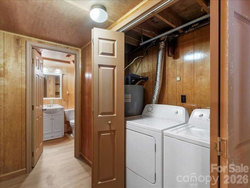16 Turtle Dove Trail, Burnsville, NC 28714.  MLS# CAR4399119, YatesRealty ID 38405. 