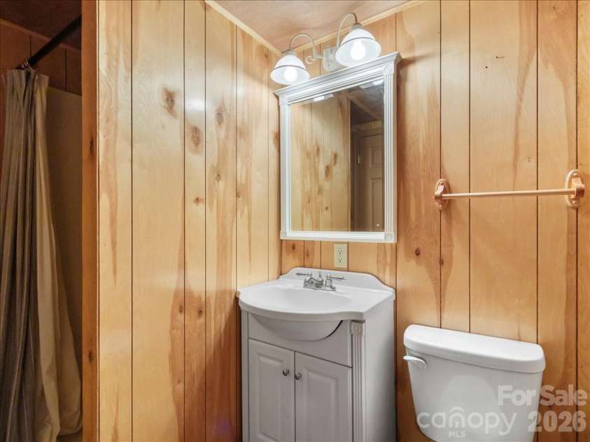 16 Turtle Dove Trail, Burnsville, NC 28714.  MLS# CAR4399119, YatesRealty ID 38405. 
