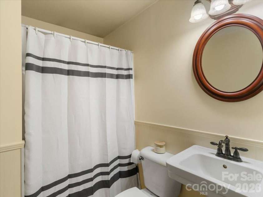 16 Turtle Dove Trail, Burnsville, NC 28714.  MLS# CAR4399119, YatesRealty ID 38405. Bathroom 2 on main level