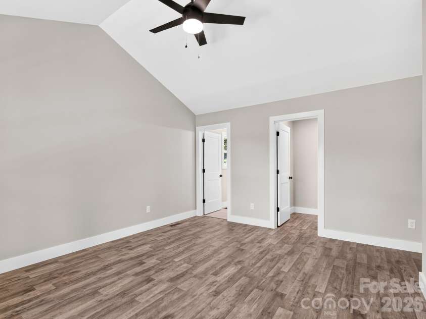 22 Roberts Drive, Candler, NC 28715.  MLS# CAR4405283, YatesRealty ID 38406. 