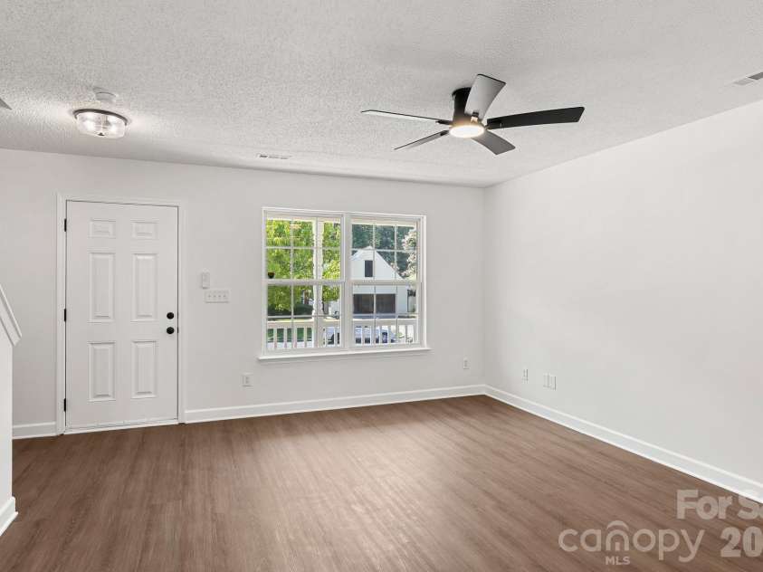2141 Mallard Pointe Drive, Kannapolis, NC 28083.  MLS# CAR4403386, YatesRealty ID 38407. 