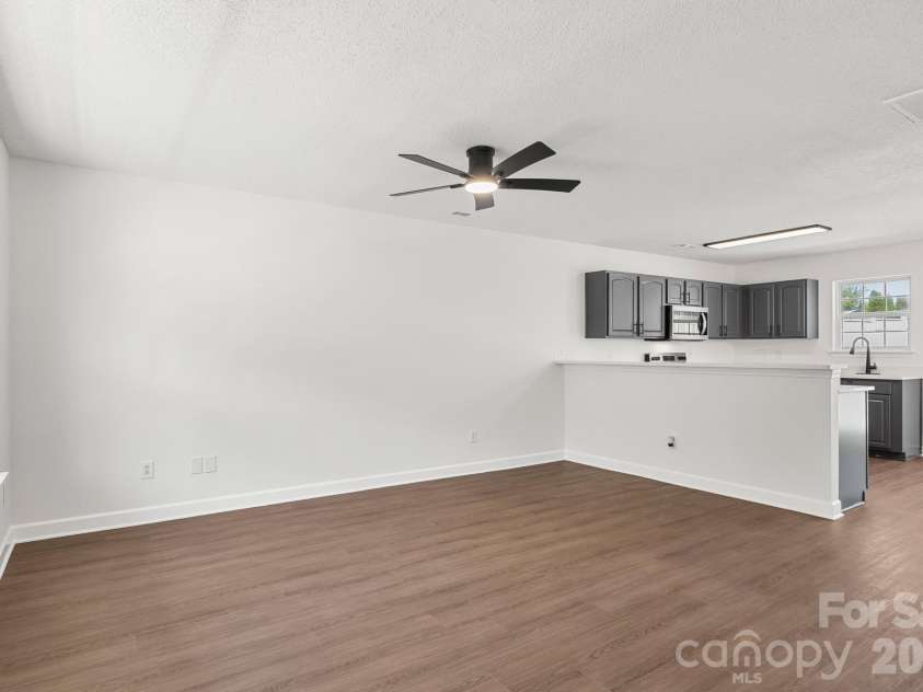 2141 Mallard Pointe Drive, Kannapolis, NC 28083.  MLS# CAR4403386, YatesRealty ID 38407. 