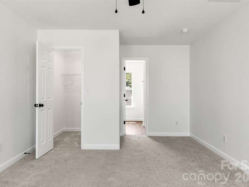 2141 Mallard Pointe Drive, Kannapolis, NC 28083.  MLS# CAR4403386, YatesRealty ID 38407. 
