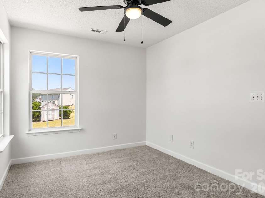2141 Mallard Pointe Drive, Kannapolis, NC 28083.  MLS# CAR4403386, YatesRealty ID 38407. 