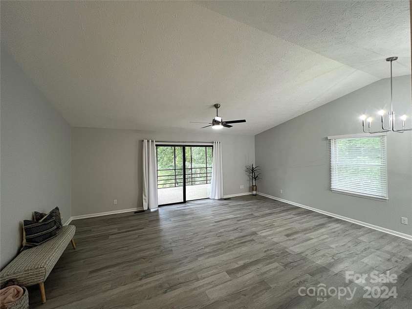 100 View De Lake Drive, Etowah, NC 28729.  MLS# CAR4157217, YatesRealty ID 3841. Ample Natural Light