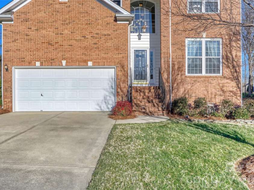 5365 Cambridge Bay Drive, Charlotte, NC 28269.  MLS# CAR4340178, YatesRealty ID 3841. 