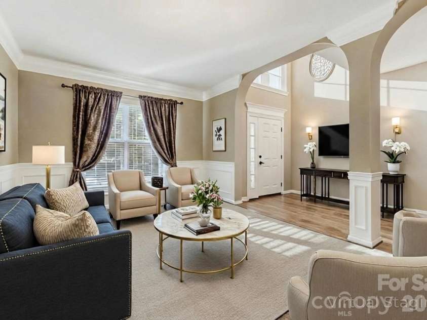 5365 Cambridge Bay Drive, Charlotte, NC 28269.  MLS# CAR4340178, YatesRealty ID 3841. 