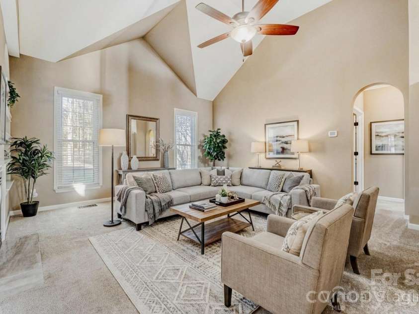 5365 Cambridge Bay Drive, Charlotte, NC 28269.  MLS# CAR4340178, YatesRealty ID 3841. 