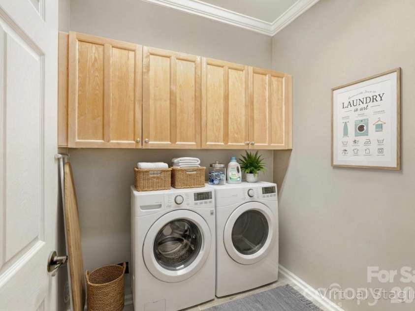 5365 Cambridge Bay Drive, Charlotte, NC 28269.  MLS# CAR4340178, YatesRealty ID 3841. 