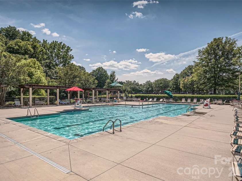 5365 Cambridge Bay Drive, Charlotte, NC 28269.  MLS# CAR4340178, YatesRealty ID 3841. 