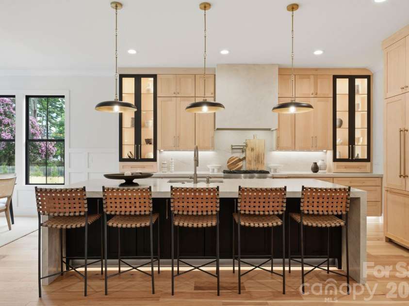 1412 Lyon Court, Charlotte, NC 28205.  MLS# CAR4398680, YatesRealty ID 38410. Kitchen.
