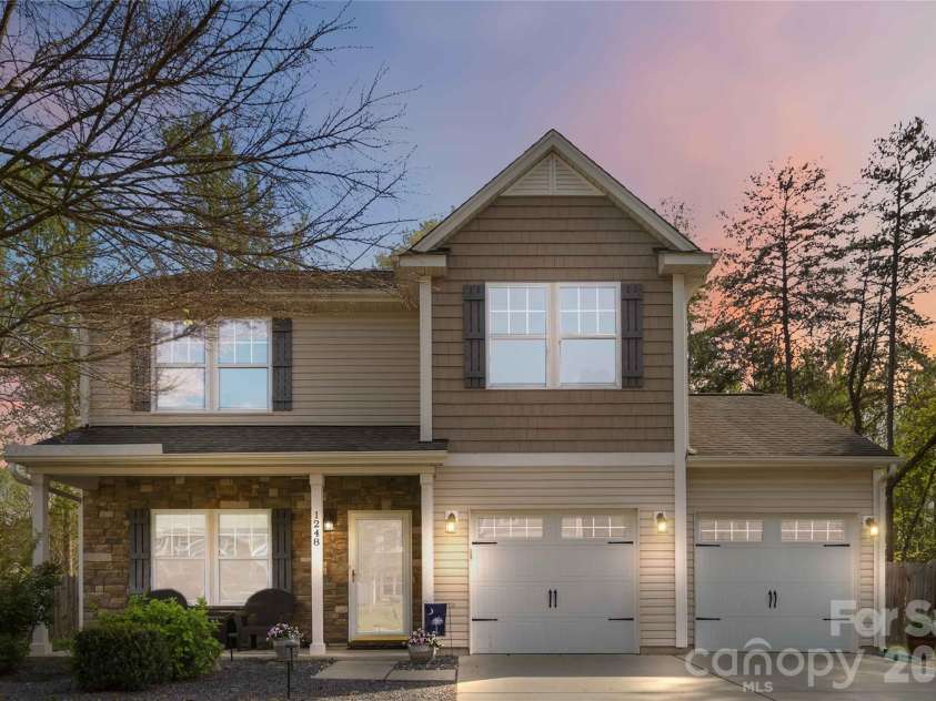 1248 Century Drive, Clover, SC 29710.  MLS# CAR4400191, YatesRealty ID 38412. 